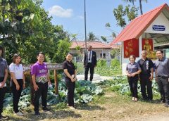 ดร.ถาวร พลีดี ผอ.สกร.ประจำจังหวัดอุบลราชธานี ลงพื้นที่ตรวจเยี่ยมและมอบนโยบาย ห้องสมุดประชาชนอำเภอโขงเจียม และเยี่ยมชมแปลงผักปลอดสารพิษ ศูนย์เรียนรู้เกษตรธรรมชาติตามศาสตร์พระราชา ณ ศูนย์ส่งเสริมการเรียนรู้ระดับอำเภอโขงเจียม อำเภอโขงเจียม